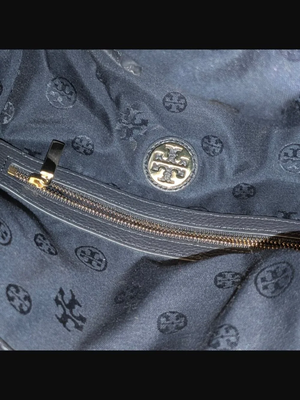 Tory Burch Sammy Dark Navy Gold Tone Hardware Pebbled Leather Magnetic Purse